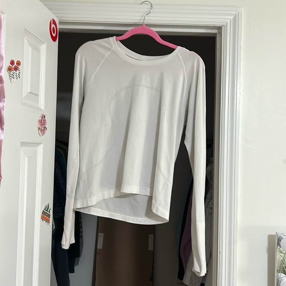 White Lululemon swiftly long sleeve